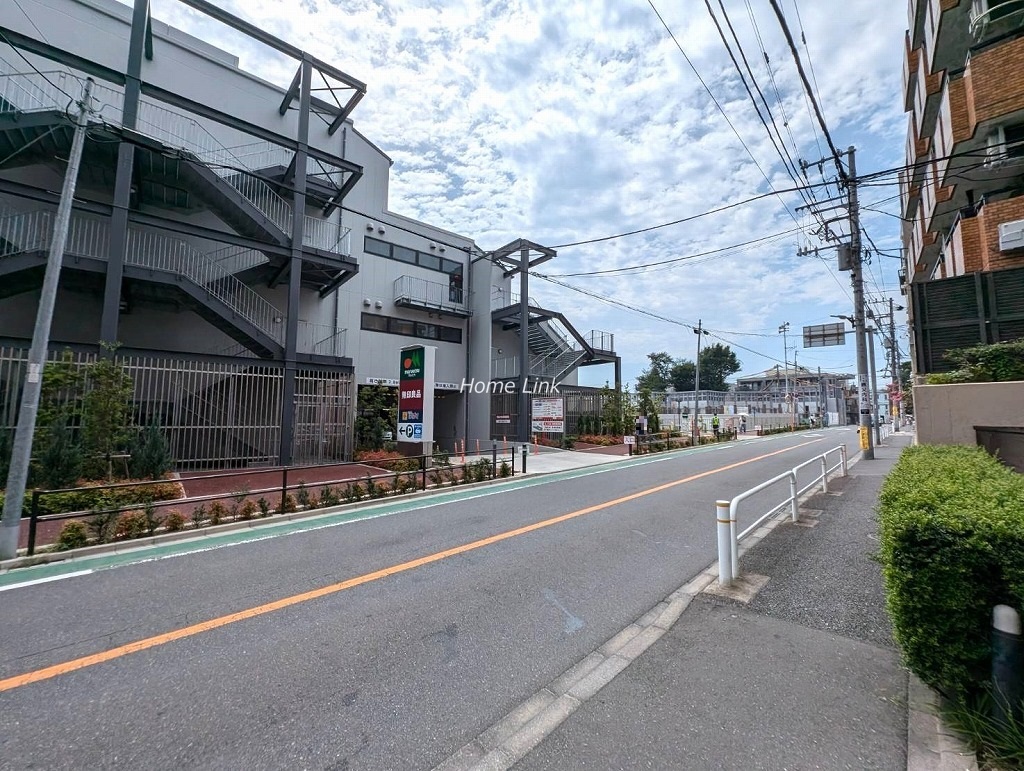 アイディーコート池袋西ムーンファーロ　前面道路